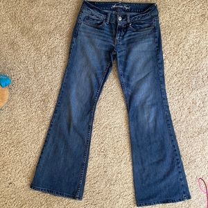 American Eagle Outfitters AE Hipster Flare leg jeans medium wash